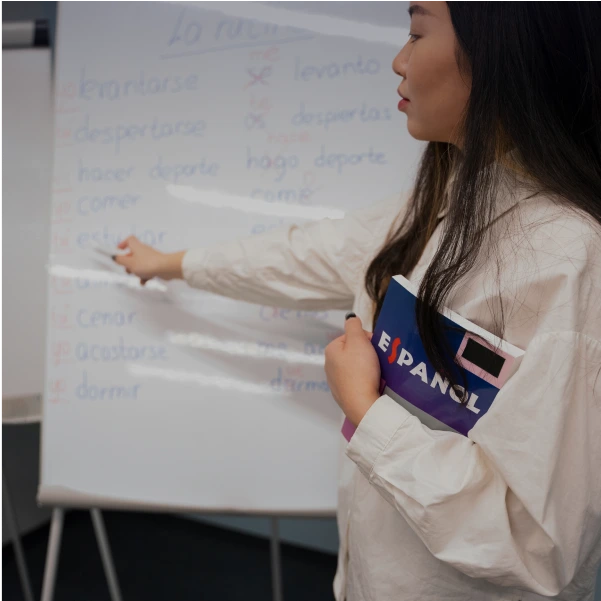 Curso de Espanhol Instrumental Aplicado ao Turismo e Hospitalidade